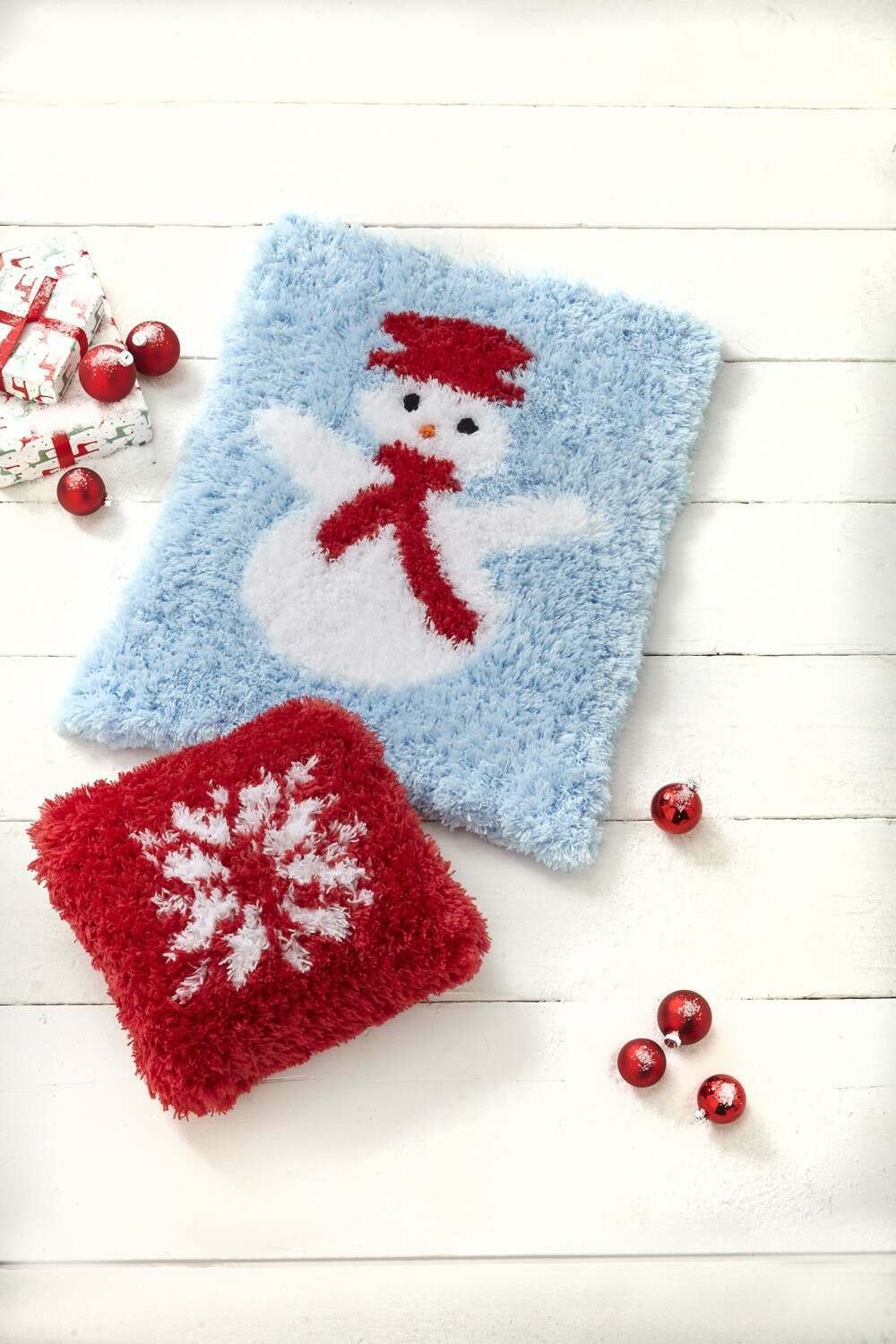 DIGITAL Knitting Pattern Snowman or Santa Blanket and Christmas Cushion Tinsel Yarn King Cole 6105